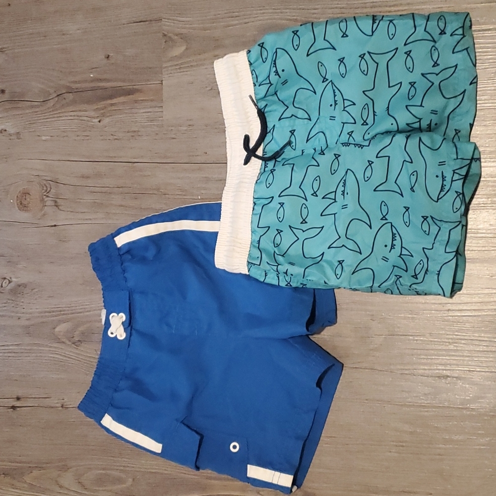 🧡 George | 2 Toddler Swim Shorts | 2T | Blue Sharks
